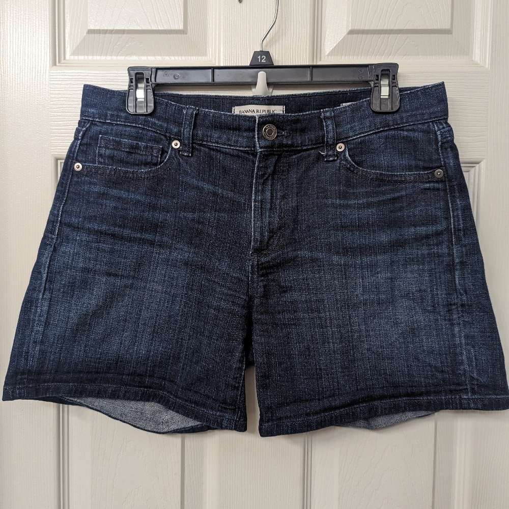 Banana Republic Roll Up Dark Wash Shorts Size 27 EUC